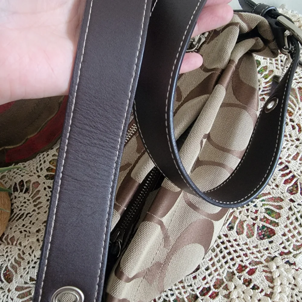 Coach Baguette Signature Shoulder Bag Crossbody Bag - Picture 7 of 9